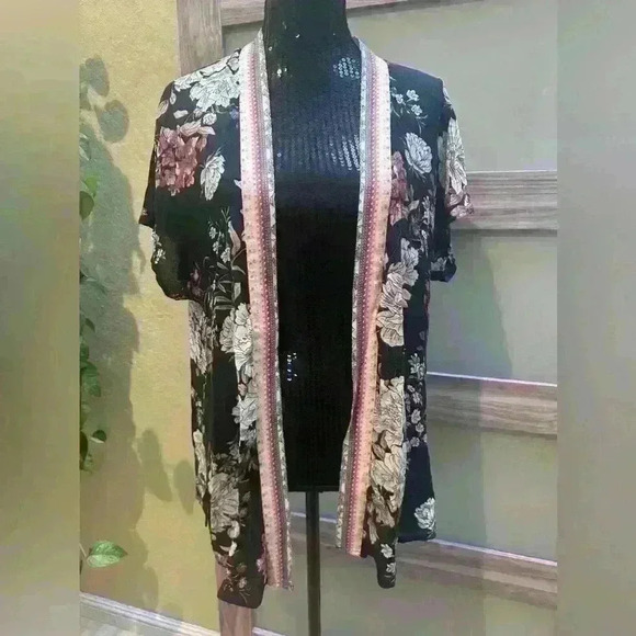 Knox Rose Boho Floral Kimono Size M 💖 - Picture 1 of 6